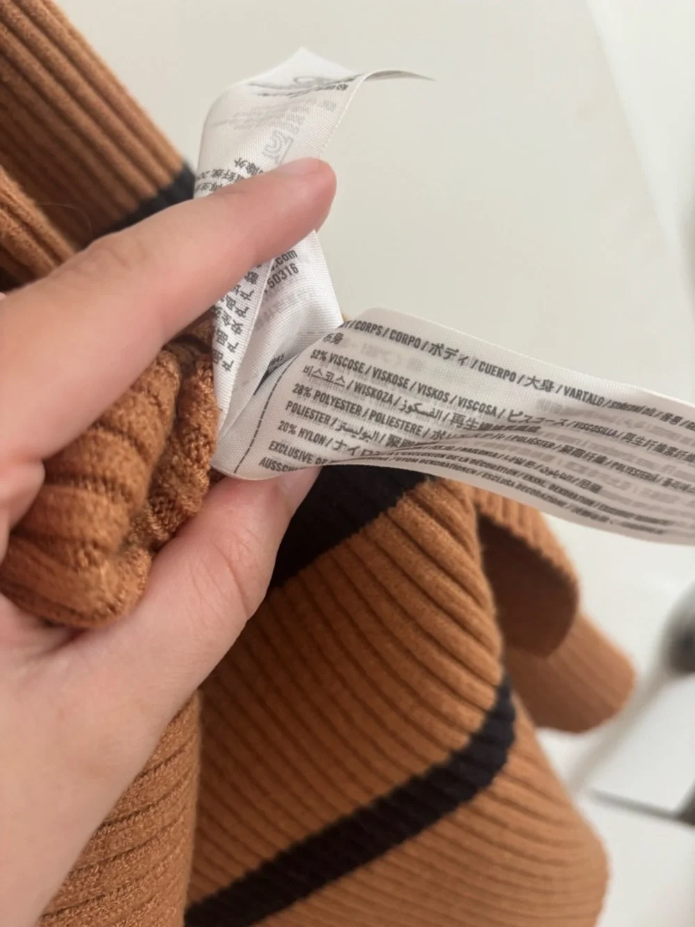 Abercrombie and Fitch Soft AF Luxe Loft Sweater - Picture 4 of 6